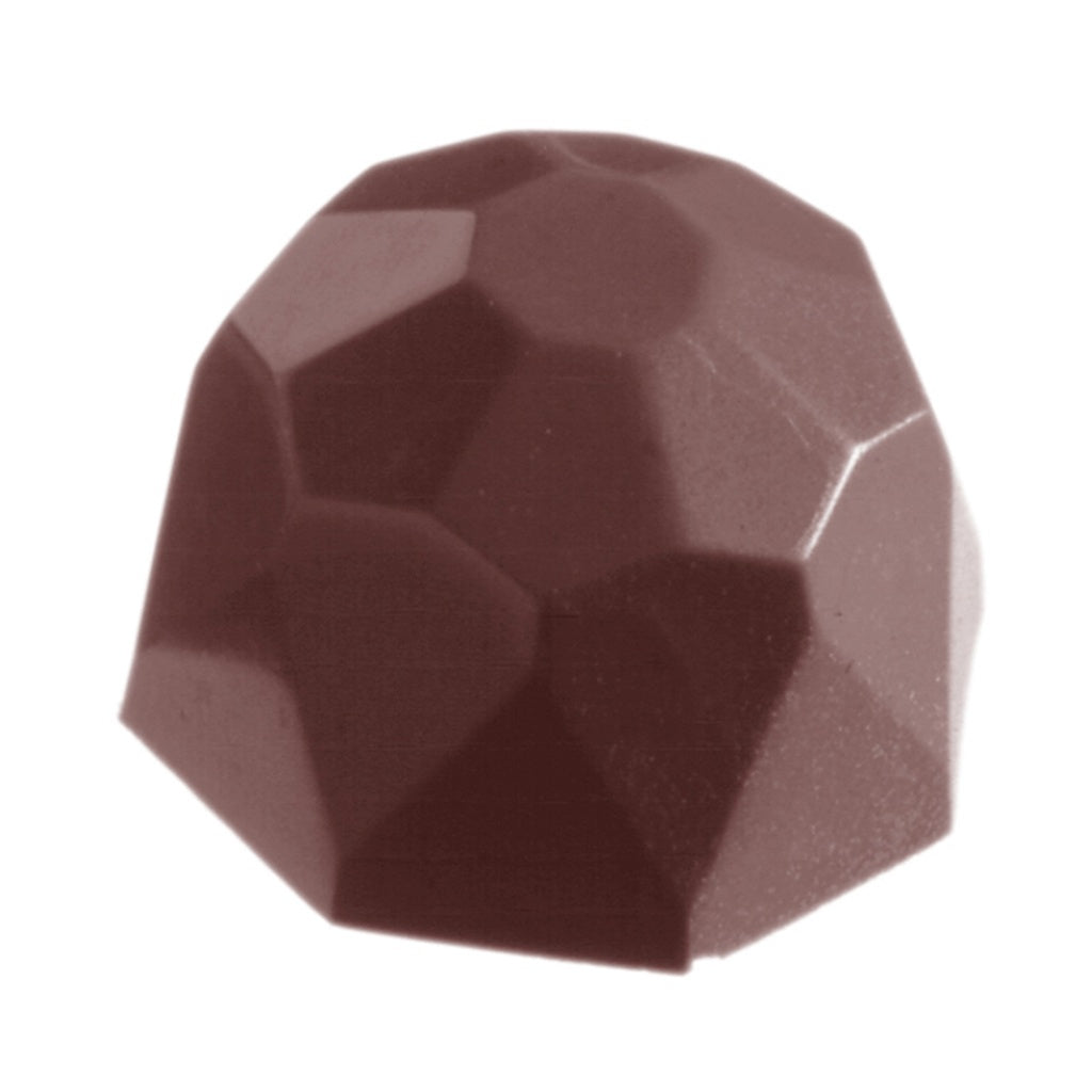 Glansig diamantpralin med facetterad design