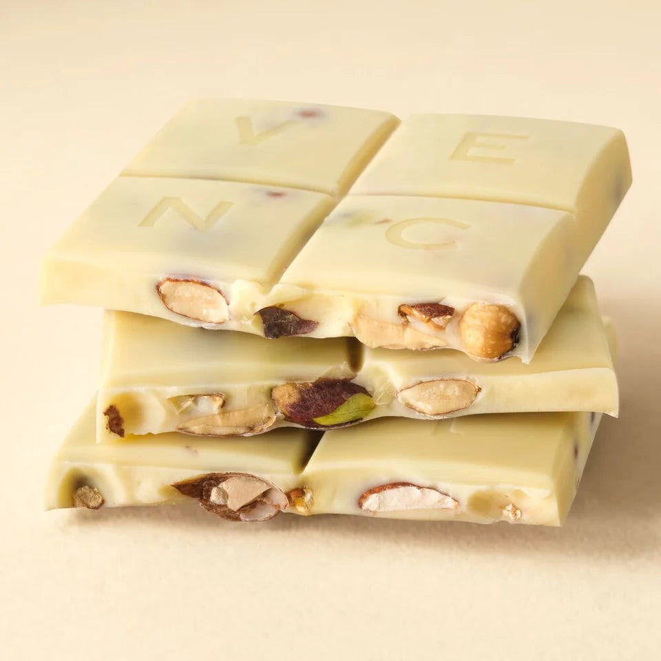 Venchi vit chokladkaka med saltade nötter och VENC-tryck