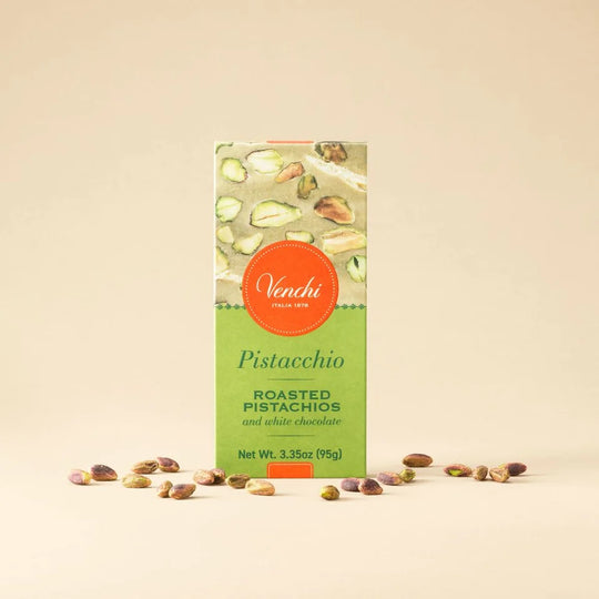 Venchi Crunchy Pistachio -suklaapatukan 95 g pakkaus pistaasipähkinöillä