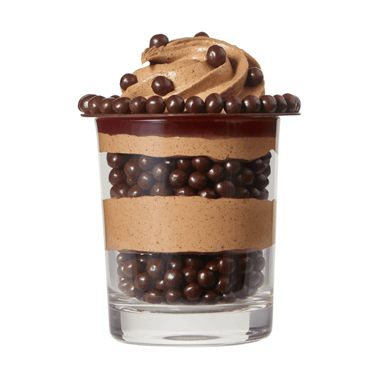 Chokladmousse toppad med Crispearls pärlor