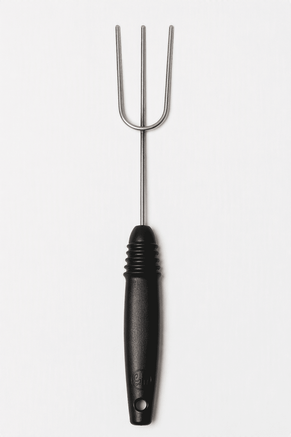 Svart dippgaffel med tre tänder och ergonomiskt handtag