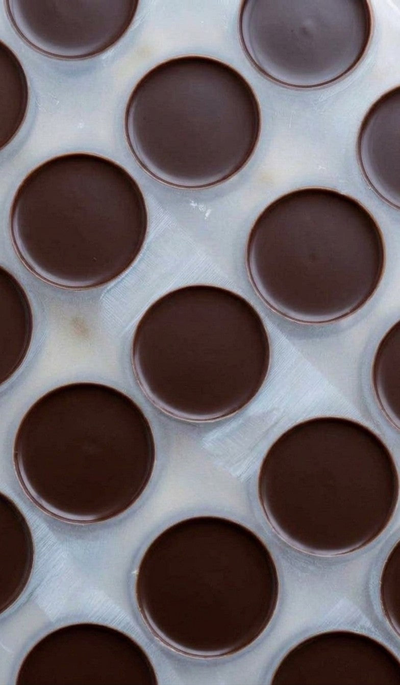 Praliner lockas med tempererad choklad