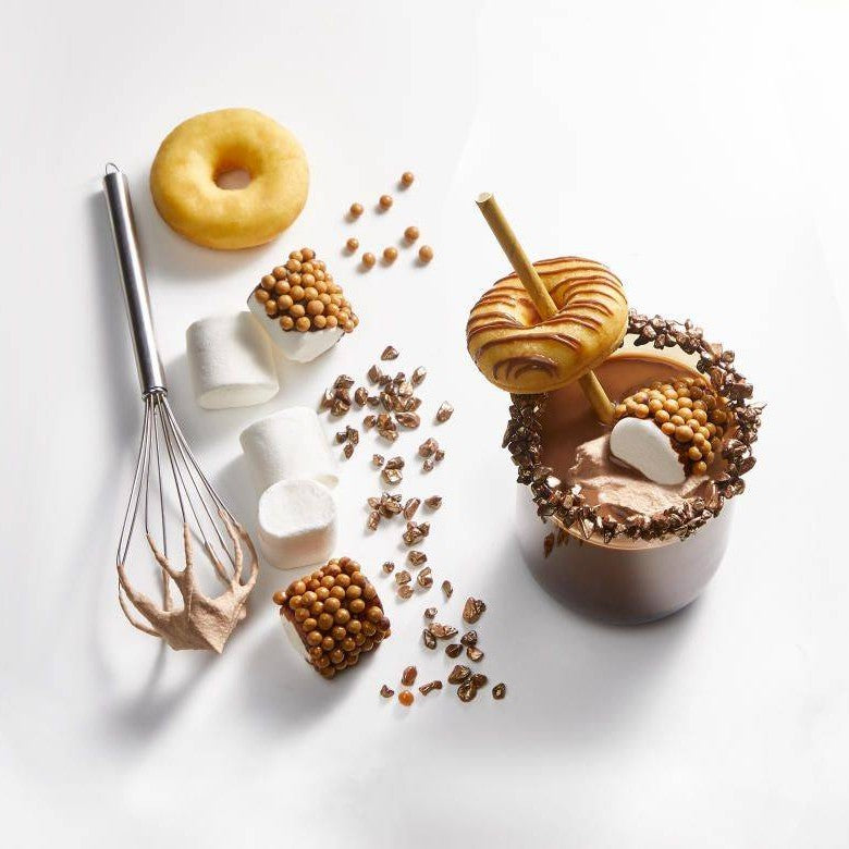 Chokladsmoothie dekorerad med salt karamell Crispearls