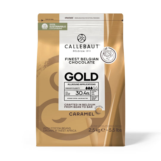 Chokladshopen Callebaut Gold karamelliserad vit choklad i 2,5kg påse med 30,4% kakaohalt för bakning och praliner.