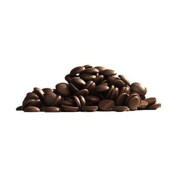 Chokladshopen Callebaut mörk chokladcouvertyr 70,5% i form av små smidiga chokladpellets för bakning och praliner.