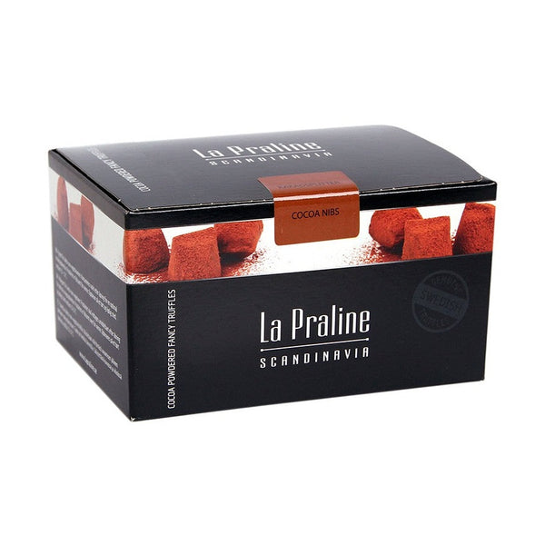 Chokladshopen La Praline chokladtryfflar med kakaosplitter i en elegant svart presentask på 200g.
