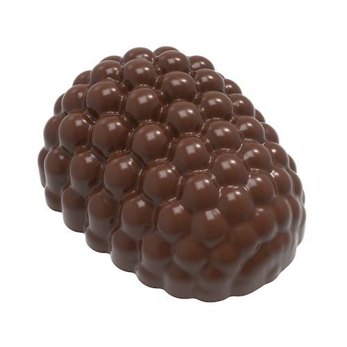 Maitosuklaapraliini, jossa kupla-tammi-lehtikuviointi