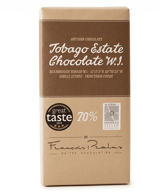 Tobago Estate 70 % tumma suklaapala mausteisella maulla suunnitellussa pakkauksessa