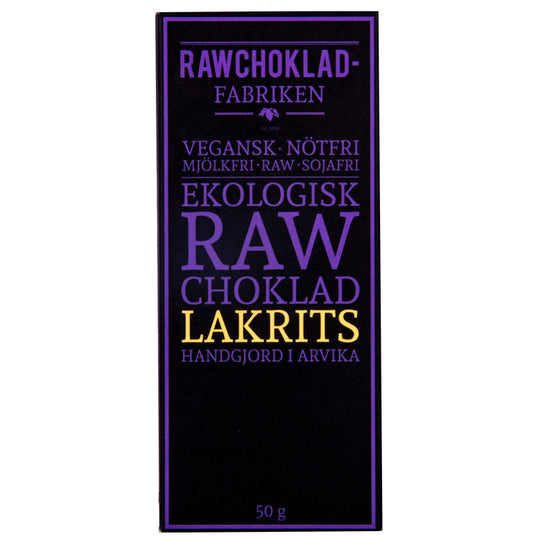 Pakkaus Rawchokladfabrikenin luomuraakašokolaattia lakritsilla 50 g